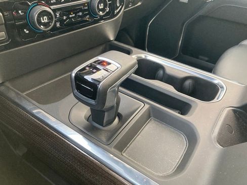 Used 2025 Chevrolet Silverado 1500 LT Trail Boss w/ Convenience Package II image 27