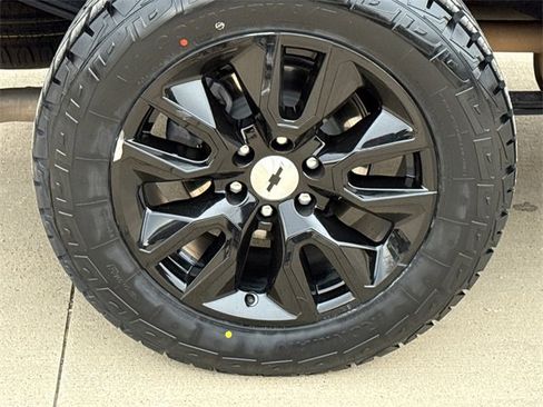 Used 2022 Chevrolet Silverado 1500 RST w/ Protection Package image 9