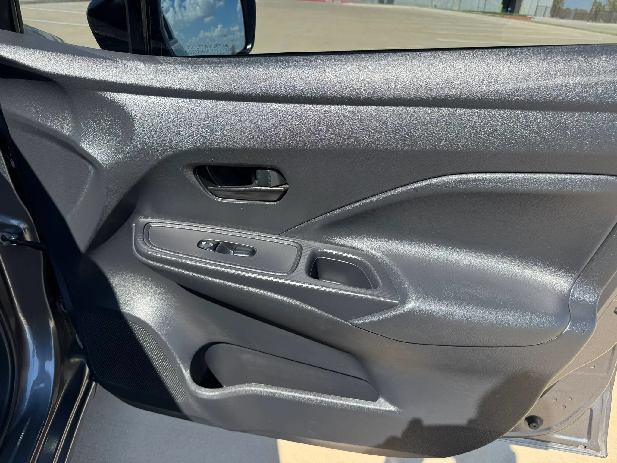 Used 2021 Nissan Versa S FWD image 25