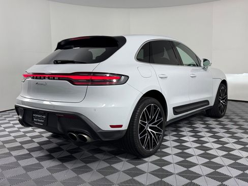 Certified 2023 Porsche Macan S image 9