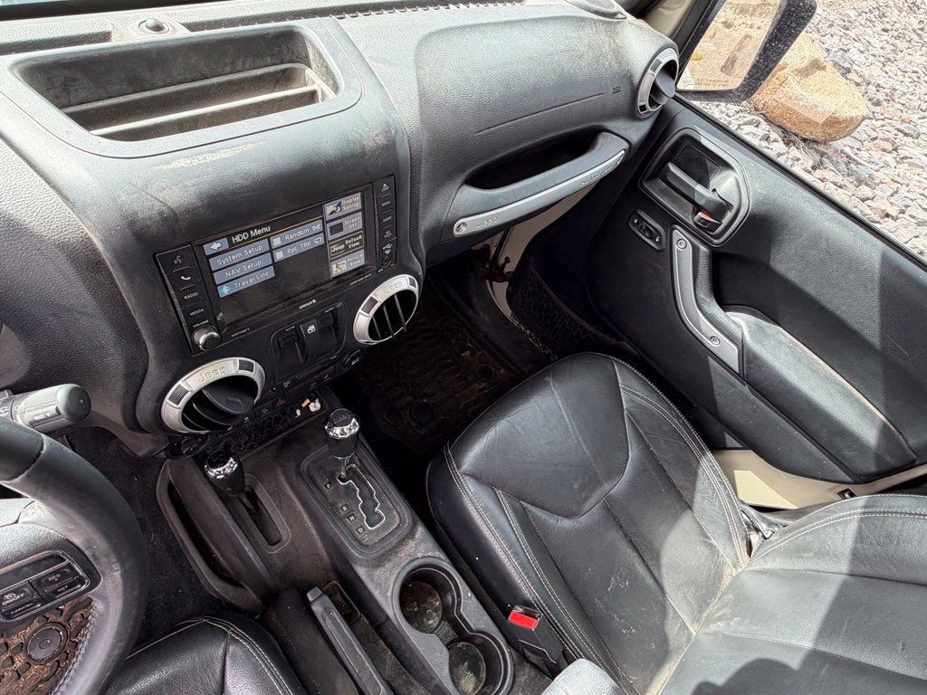 Used 2017 Jeep Wrangler Rubicon AWD/4WD image 19