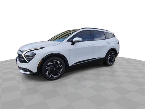 Used 2024 Kia Sportage SX image 4