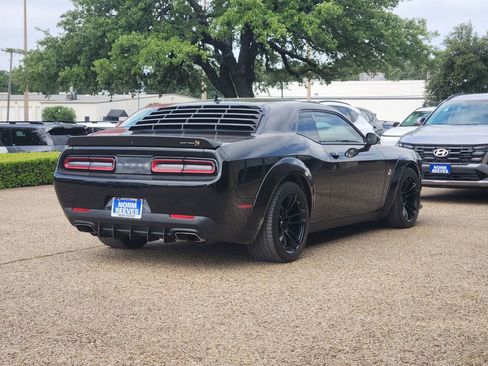 Used 2023 Dodge Challenger R/T Scat Pack RWD image 5