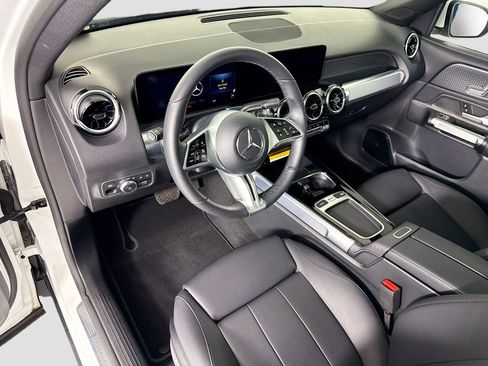 Certified 2026 Mercedes-Benz GLB 250 image 9