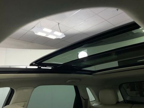 New 2026 Cadillac XT5 Premium Luxury w/ Driver Assist Package FWD image 17