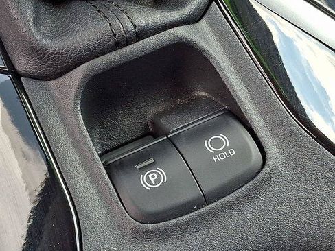 Certified 2020 Toyota Corolla LE FWD image 25