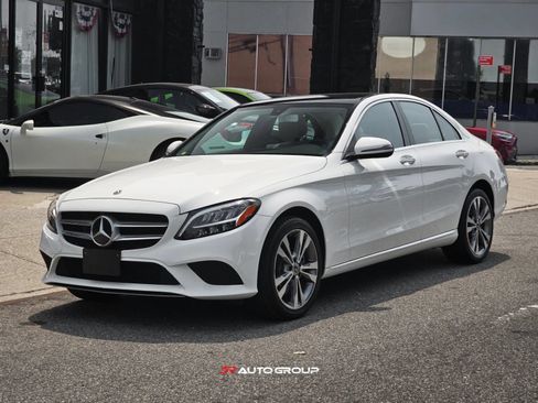 Used 2019 Mercedes-Benz C 300 4MATIC Sedan image 4