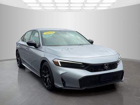 Used 2025 Honda Civic Sport image 5