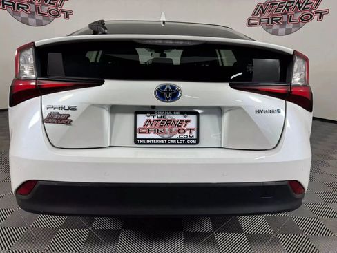 Used 2022 Toyota Prius LE FWD image 7