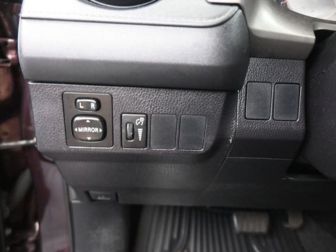 Used 2016 Toyota RAV4 LE FWD image 13
