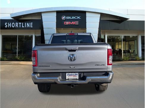 Used 2022 RAM 1500 Big Horn AWD/4WD image 2