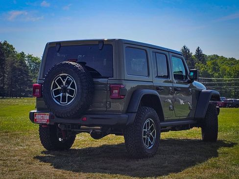 New 2026 Jeep Wrangler Unlimited Rubicon AWD/4WD image 3