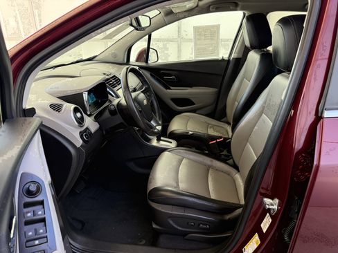 Used 2016 Chevrolet Trax LTZ image 23