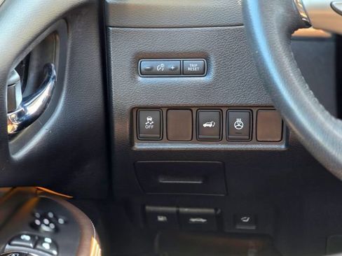 Used 2015 Nissan Murano Platinum w/ Platinum Technology Package AWD/4WD image 17
