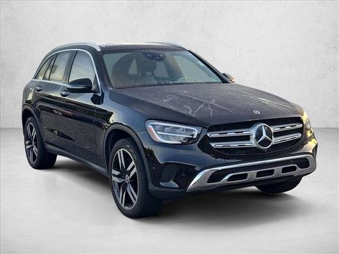 Used 2021 Mercedes-Benz GLC 300 image 3