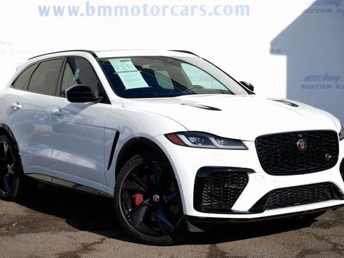 Used 2022 Jaguar F-PACE SVR image 1