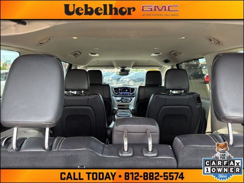 Used 2022 Chrysler Pacifica Touring-L FWD image 12