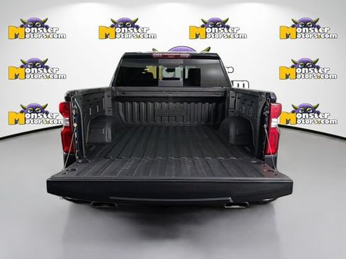 Used 2023 Chevrolet Silverado 1500 High Country w/ High Country Premium Package AWD/4WD image 26