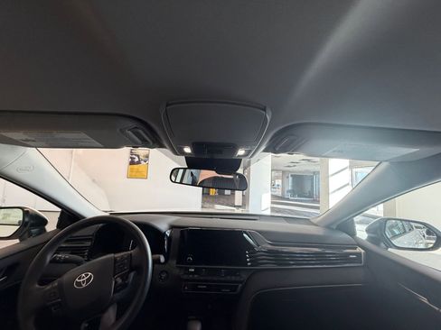 Used 2025 Toyota Camry LE image 32