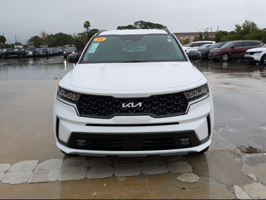 Certified 2023 Kia Sorento EX FWD image 4