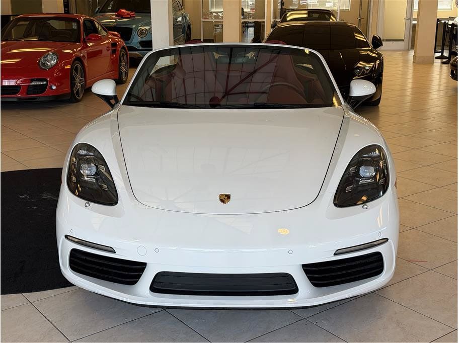 Used 2024 Porsche 718 Boxster S RWD image 2