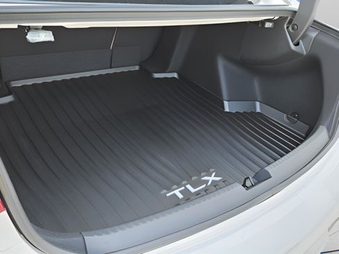 New 2025 Acura TLX w/Technology Package image 30