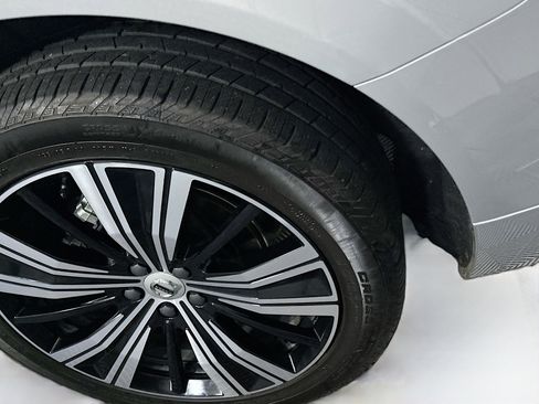 Used 2023 Volvo XC60 B5 Plus w/ Climate Package image 11