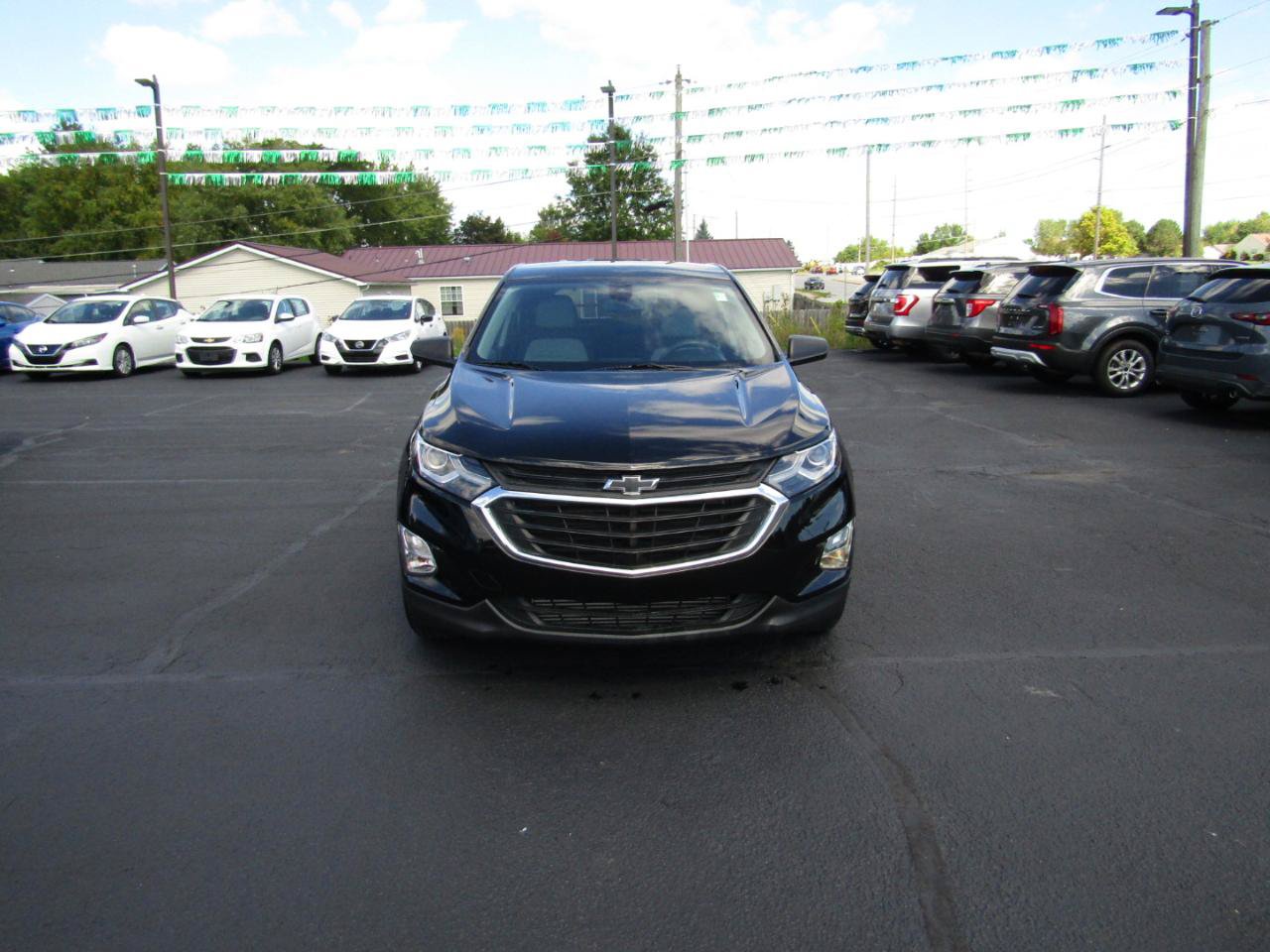 Used 2020 Chevrolet Equinox LS w/ LS Convenience Package FWD image 2