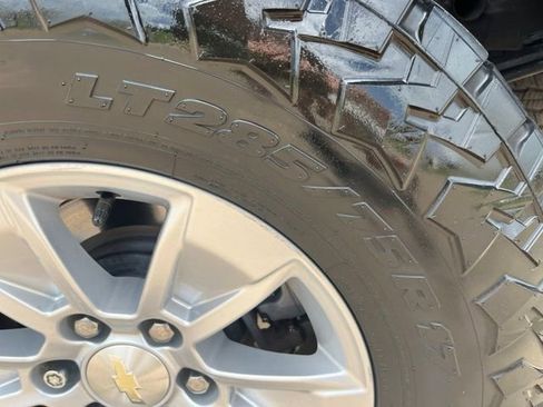 Used 2020 Chevrolet Silverado 1500 LT w/ All-Star Edition RWD image 11
