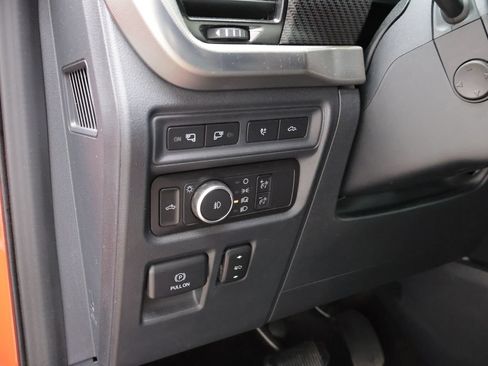 Used 2021 Ford F150 Raptor w/ Equipment Group 801A High AWD/4WD image 19