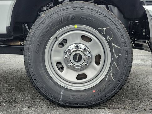 New 2026 Ford F350 XL w/ FX4 Off-Road Package image 9