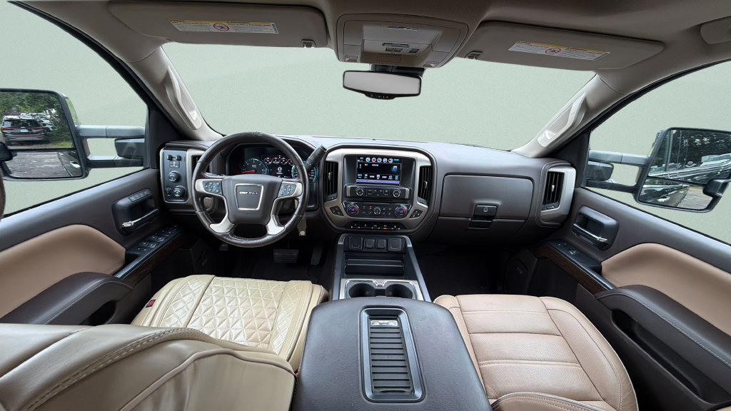 Used 2019 GMC Sierra 2500 Denali AWD/4WD image 11