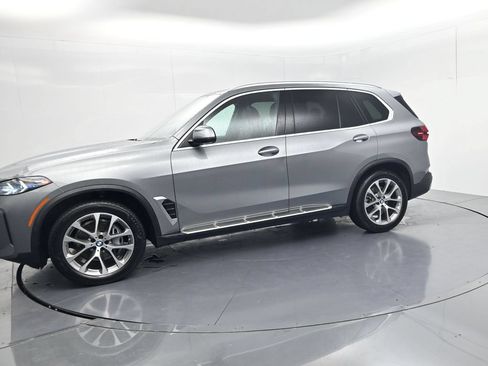 Used 2026 BMW X5 xDrive40i AWD/4WD image 4