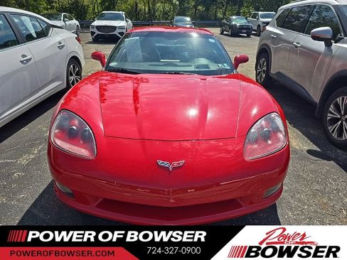 Used 2005 Chevrolet Corvette Coupe w/ Preferred Equipment Group RWD image 2