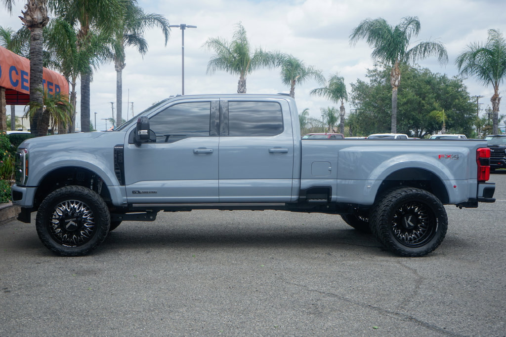 Used 2025 Ford F450 Platinum w/ FX4 Off-Road Package AWD/4WD image 5