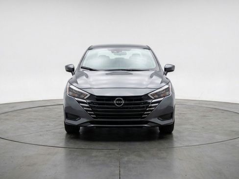 Used 2025 Nissan Versa SV FWD image 2