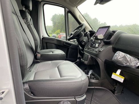 Used 2025 RAM ProMaster 3500 w/ Quick Order Package 22H SLT+ FWD image 24