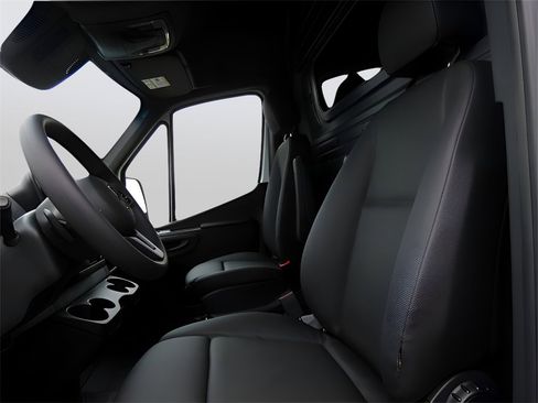 Used 2024 Mercedes-Benz Sprinter 3500 image 51