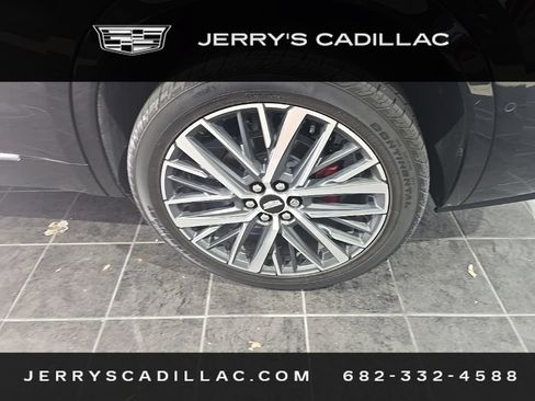 Used 2024 Cadillac XT6 Sport w/ Technology Package AWD/4WD image 8