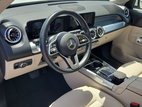 Certified 2022 Mercedes-Benz GLB 250 image 21