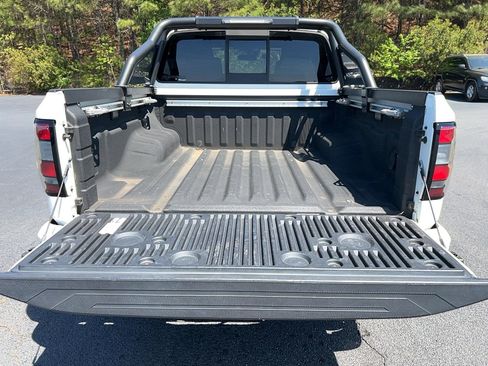 Used 2022 Nissan Frontier PRO-4X image 29