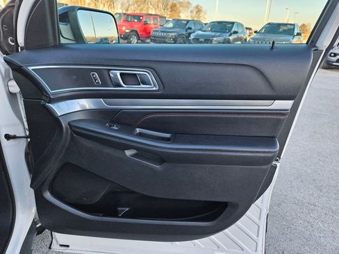 Used 2016 Ford Explorer Sport w/ Equipment Group 401A image 37