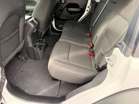 Used 2021 Jeep Wrangler Unlimited Sport image 17