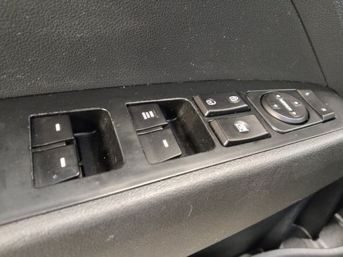 Used 2019 Hyundai Elantra SE w/ Cargo Package FWD image 27
