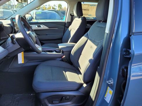 New 2026 Ford Explorer Active image 31