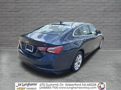 Used 2019 Chevrolet Malibu LT w/ Driver Confidence Package II FWD image 3