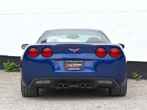 Used 2005 Chevrolet Corvette Coupe w/ Preferred Equipment Group RWD image 7