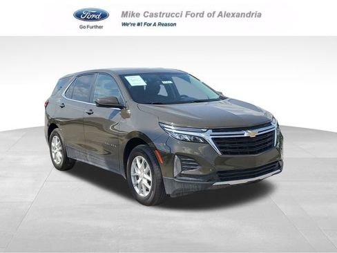 Used 2023 Chevrolet Equinox LT FWD image 1