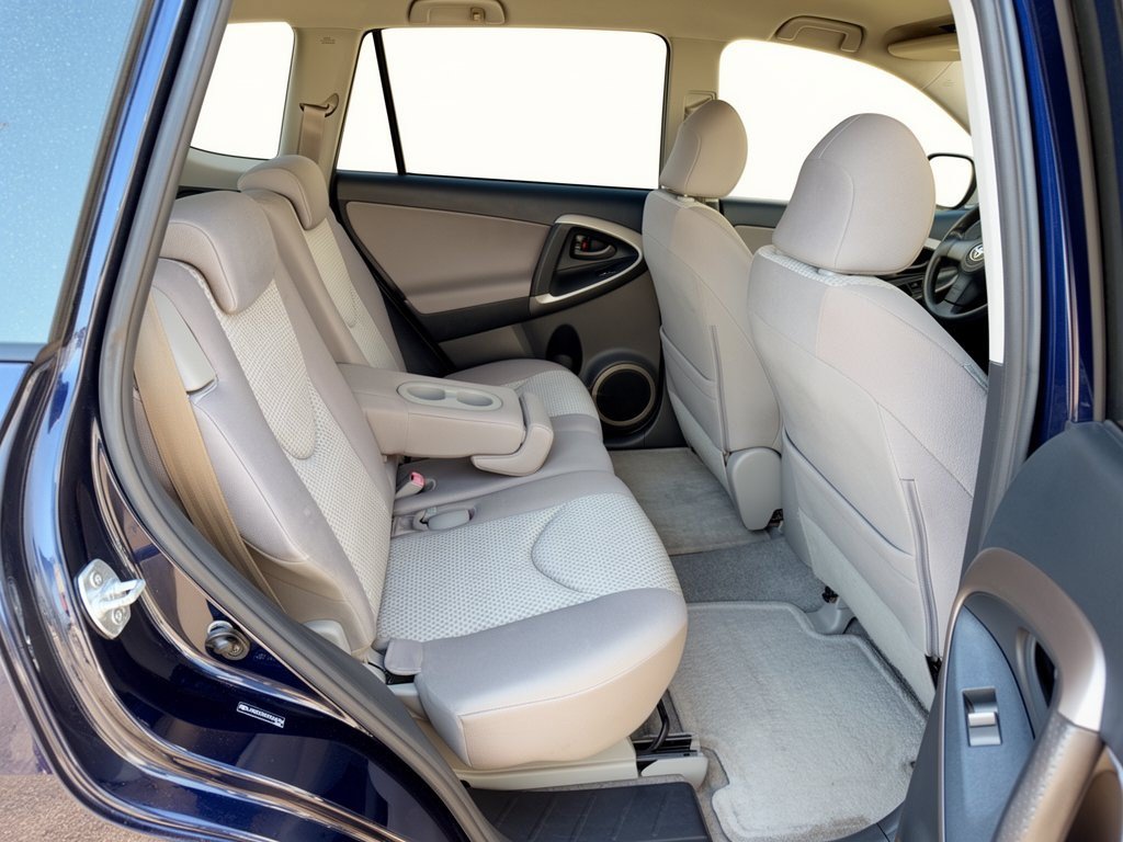 Used 2007 Toyota RAV4 2WD image 29
