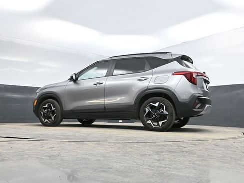 Used 2025 Kia Seltos S image 44